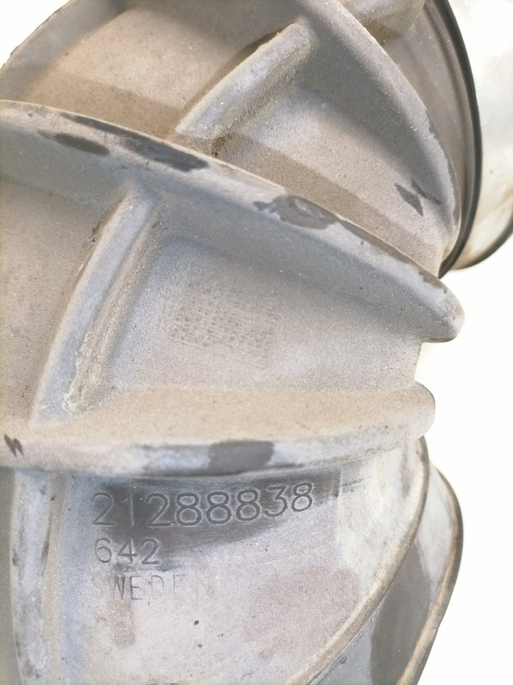 Volvo Air intake 21288838 - Sistema de admisión de aire para Camión: foto 2 Volvo Air intake 21288838 - Sistema de admisión de aire para Camión: foto 2