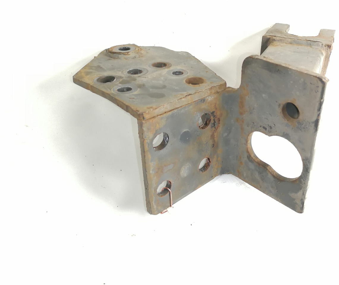 Volvo Bumper bracket 20499244 - Parachoques para Camión: foto 4 Volvo Bumper bracket 20499244 - Parachoques para Camión: foto 4