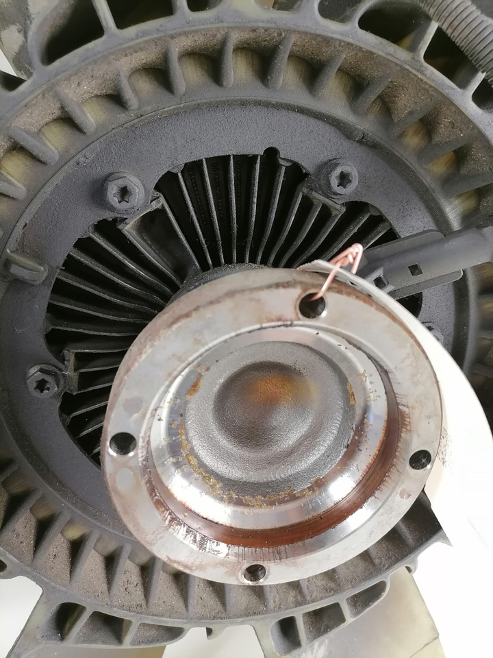 Volvo Cooling fan 20805997 - Ventilador para Camión: foto 4 Volvo Cooling fan 20805997 - Ventilador para Camión: foto 4