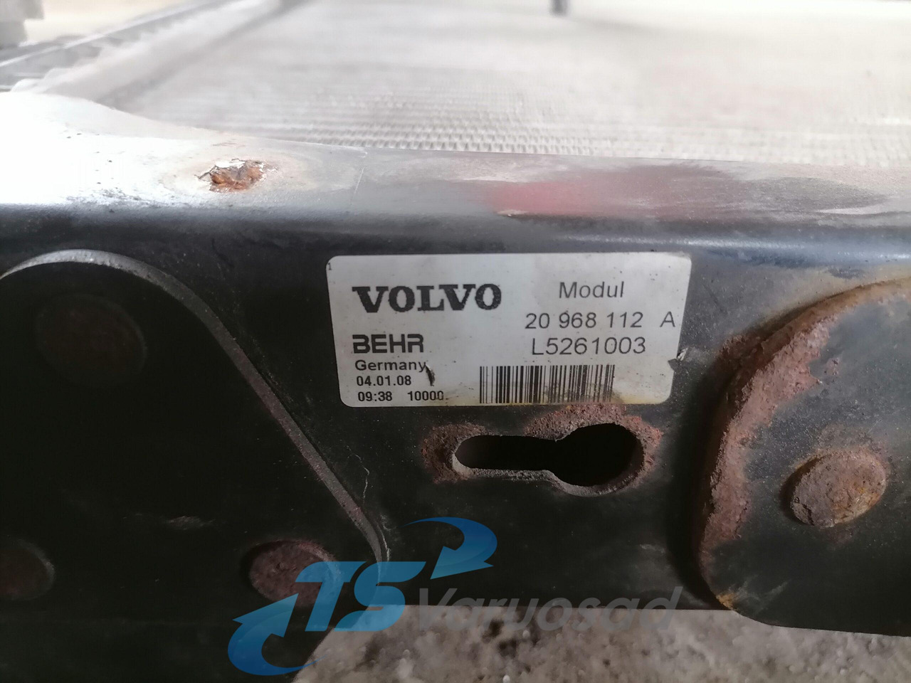 Volvo Cooling radiator 20810099 - Radiador para Camión: foto 3 Volvo Cooling radiator 20810099 - Radiador para Camión: foto 3