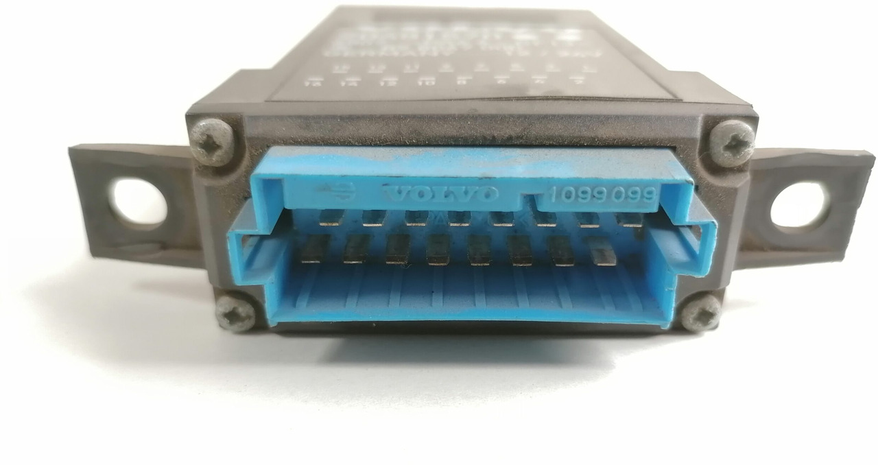 Volvo Ecu, door lock 20481570 - Unidad de control para Camión: foto 2 Volvo Ecu, door lock 20481570 - Unidad de control para Camión: foto 2