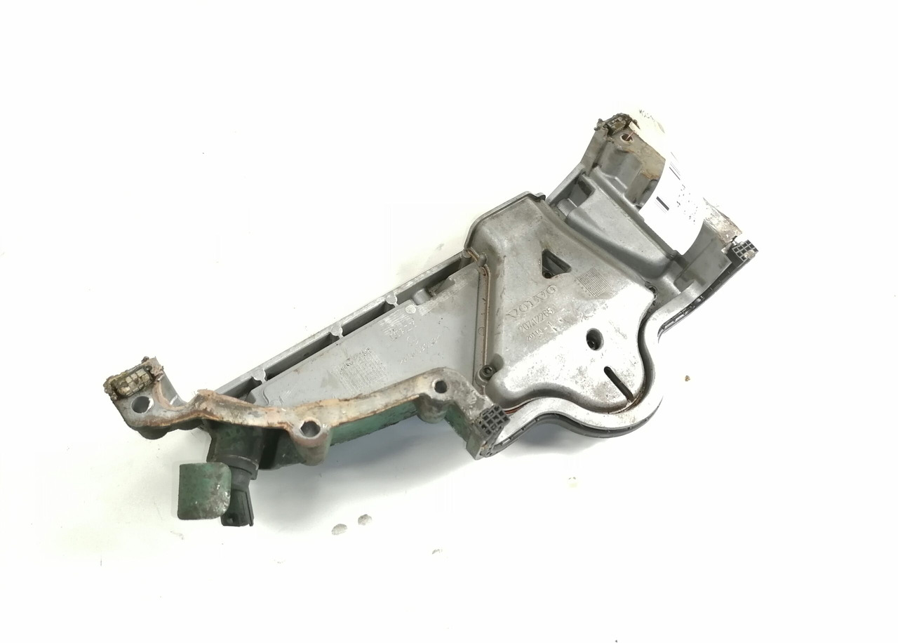 Volvo Engine front cover 20524643 - Motor y piezas para Camión: foto 3 Volvo Engine front cover 20524643 - Motor y piezas para Camión: foto 3