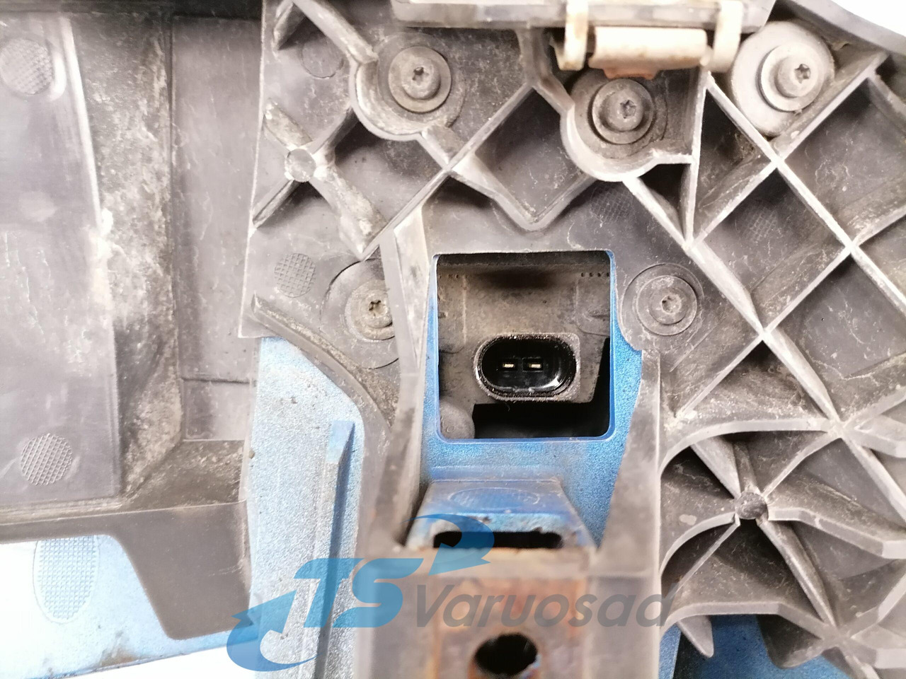 Volvo Esitule korpuse plastik 82882834 - Luz/ Iluminación para Camión: foto 3 Volvo Esitule korpuse plastik 82882834 - Luz/ Iluminación para Camión: foto 3