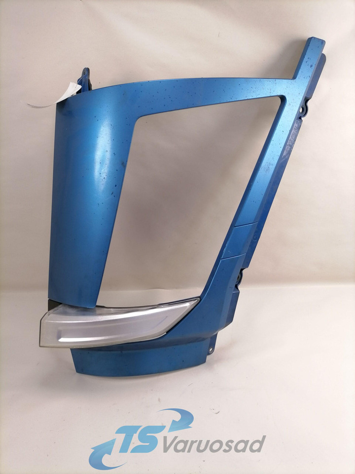 Volvo Esitule korpuse plastik 82882834 - Luz/ Iluminación para Camión: foto 1 Volvo Esitule korpuse plastik 82882834 - Luz/ Iluminación para Camión: foto 1