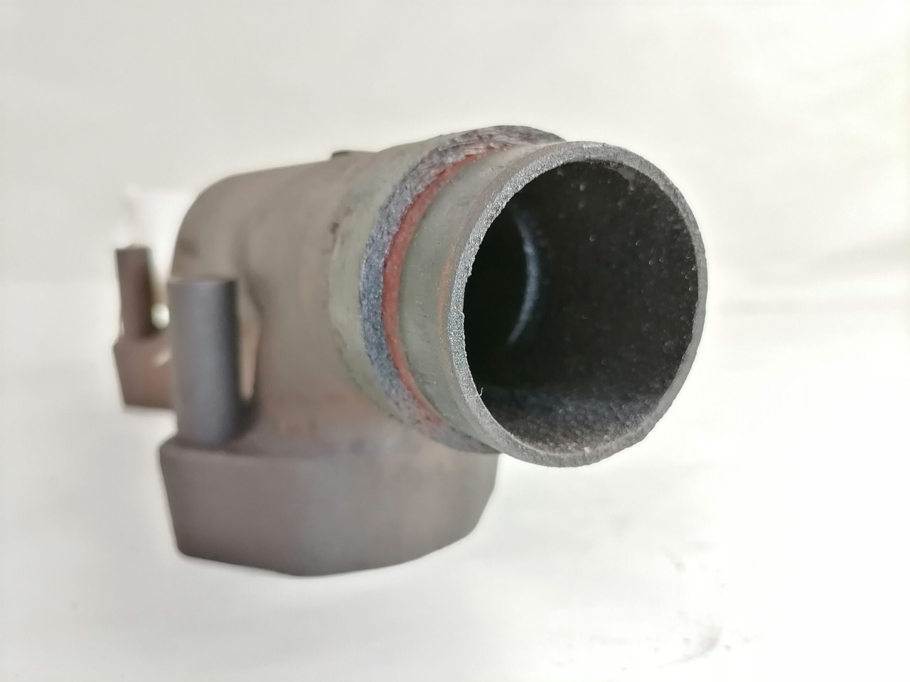 Volvo Exhaust mainfold 20910779 - Colector de escape para Camión: foto 3 Volvo Exhaust mainfold 20910779 - Colector de escape para Camión: foto 3