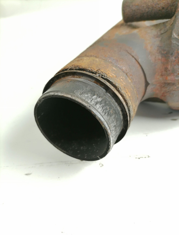 Volvo Exhaust mainfold 21767046 - Colector de escape para Camión: foto 4 Volvo Exhaust mainfold 21767046 - Colector de escape para Camión: foto 4
