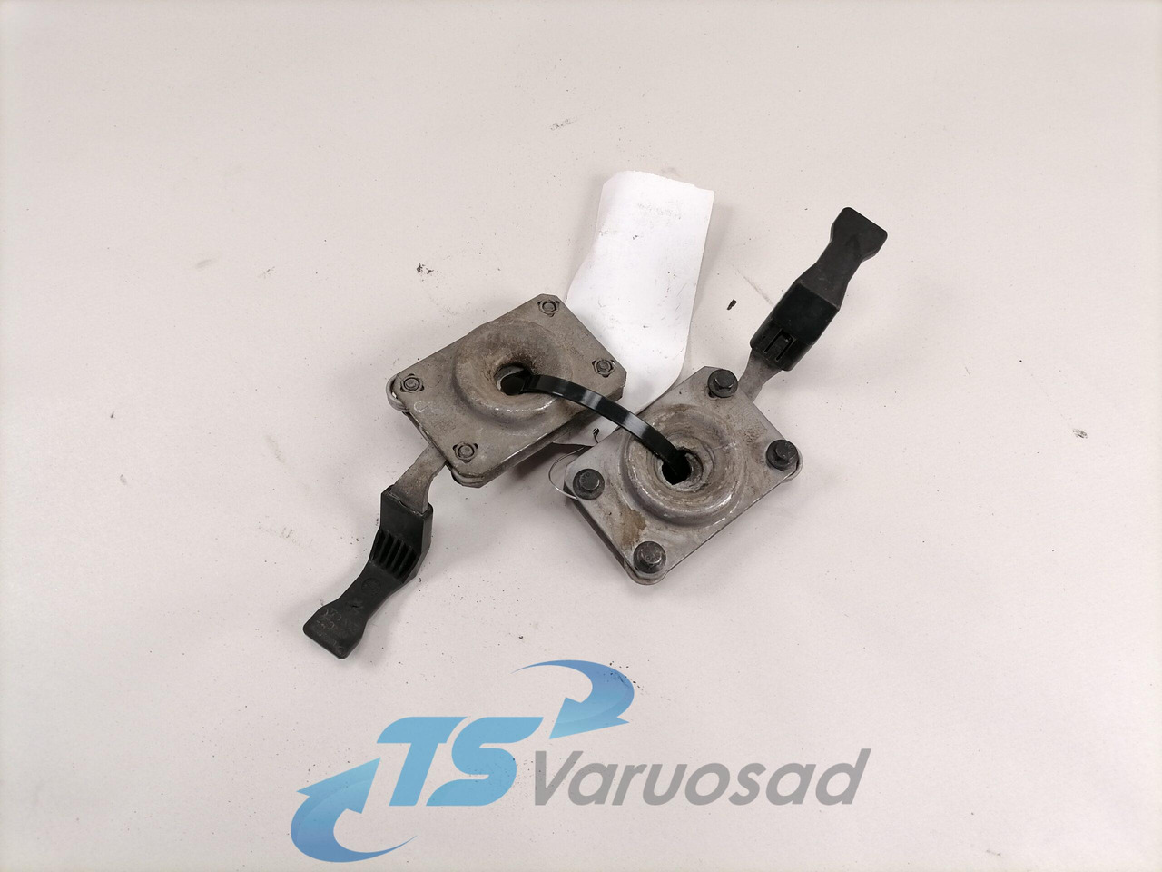 Volvo Iluvõre lukk 20425414 - Parrilla para Camión: foto 1 Volvo Iluvõre lukk 20425414 - Parrilla para Camión: foto 1