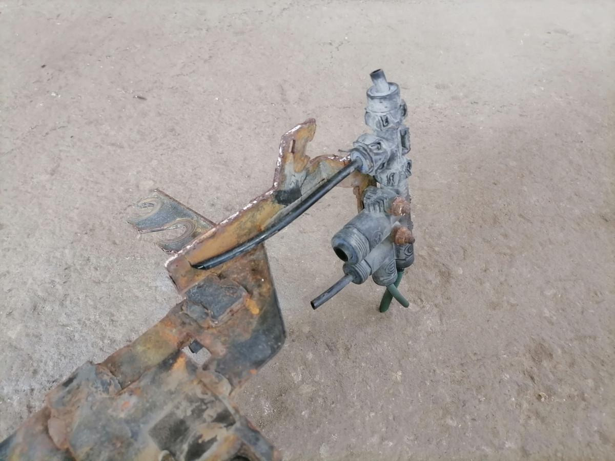 Volvo Juhtmestiku kandur 22006696 - Pieza universal para Camión: foto 4 Volvo Juhtmestiku kandur 22006696 - Pieza universal para Camión: foto 4