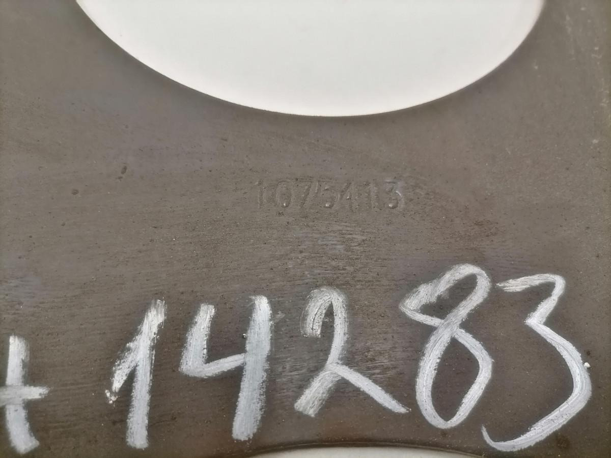 Volvo Kardaani tugilaagri kandur 1075413 - Árbol de transmisión para Camión: foto 4 Volvo Kardaani tugilaagri kandur 1075413 - Árbol de transmisión para Camión: foto 4