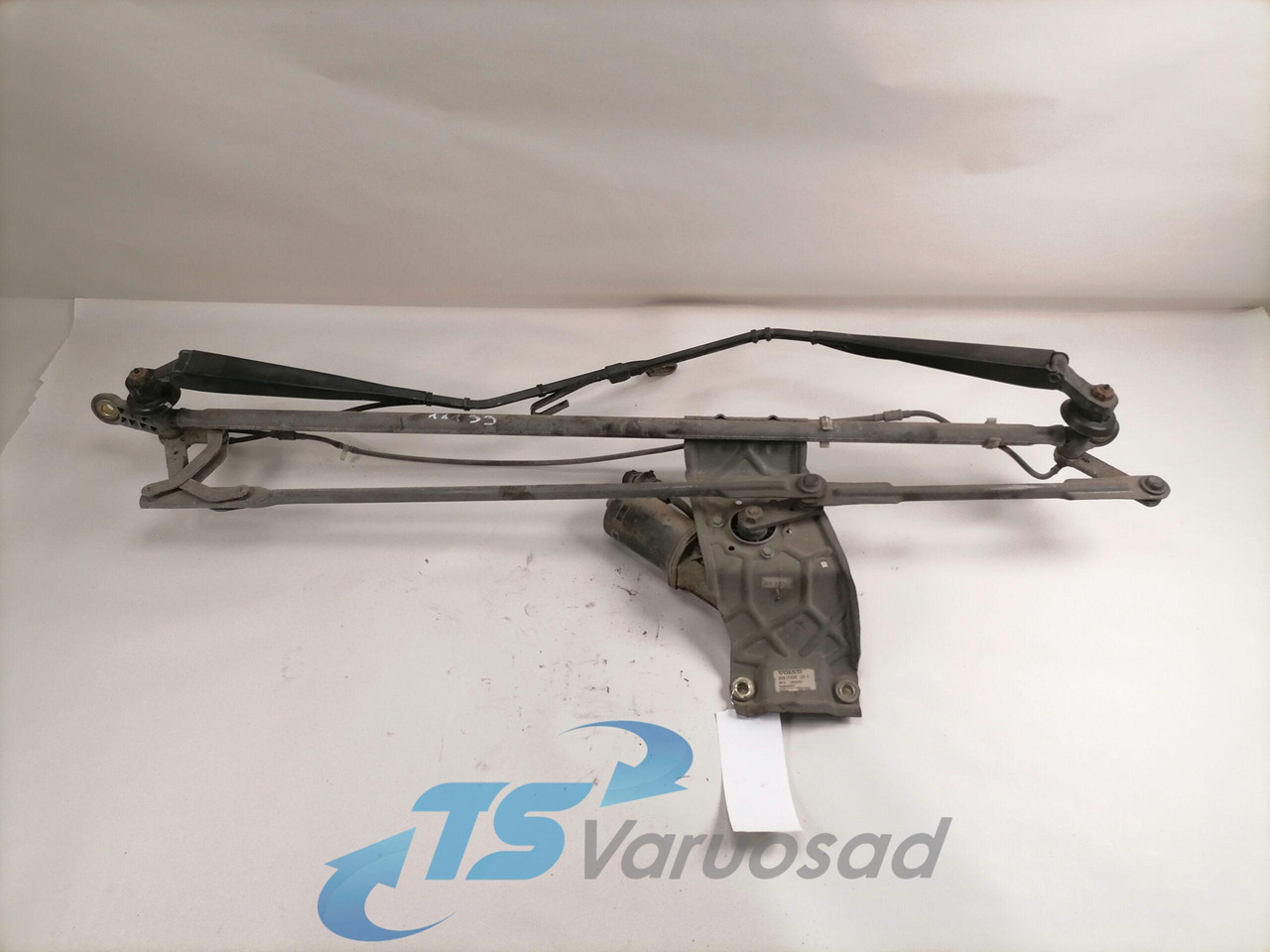 Volvo Klaasipuhasti raam 20517438 - Limpiaparabrisas para Camión: foto 1 Volvo Klaasipuhasti raam 20517438 - Limpiaparabrisas para Camión: foto 1