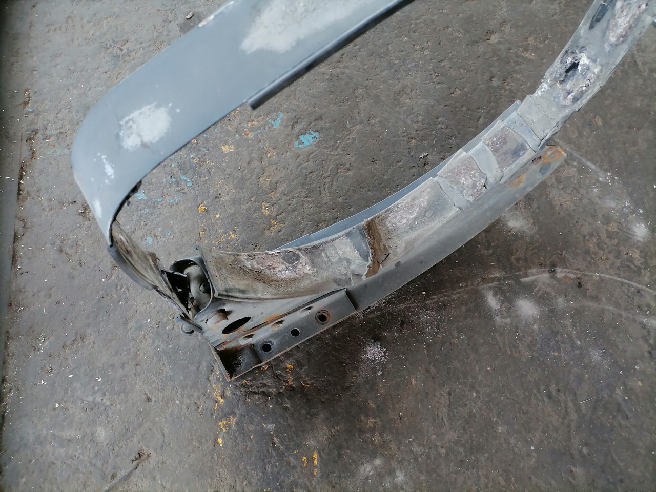 Volvo Kütusepaagi kandur, Volvo 20526488 - Depósito de combustible para Camión: foto 5 Volvo Kütusepaagi kandur, Volvo 20526488 - Depósito de combustible para Camión: foto 5