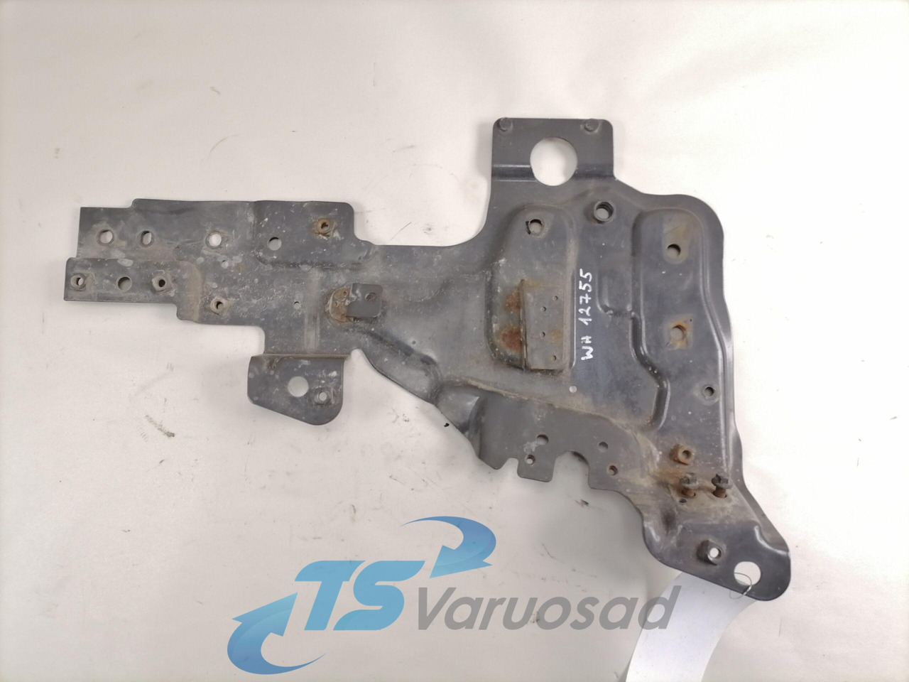 Volvo Light bracket 84146830 - Luz/ Iluminación para Camión: foto 3 Volvo Light bracket 84146830 - Luz/ Iluminación para Camión: foto 3