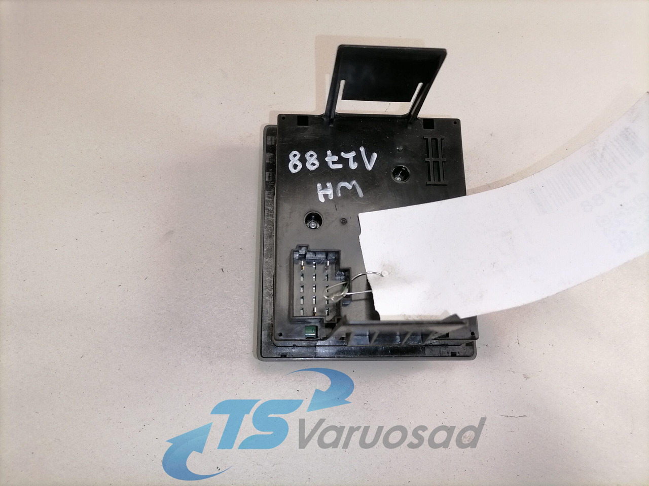 Volvo Lüliti, salongi valgustus 22049578 - Cabina para Camión: foto 2 Volvo Lüliti, salongi valgustus 22049578 - Cabina para Camión: foto 2