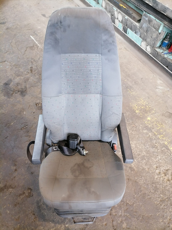 Volvo Passenger seat 20591478 - Asiento para Camión: foto 3 Volvo Passenger seat 20591478 - Asiento para Camión: foto 3