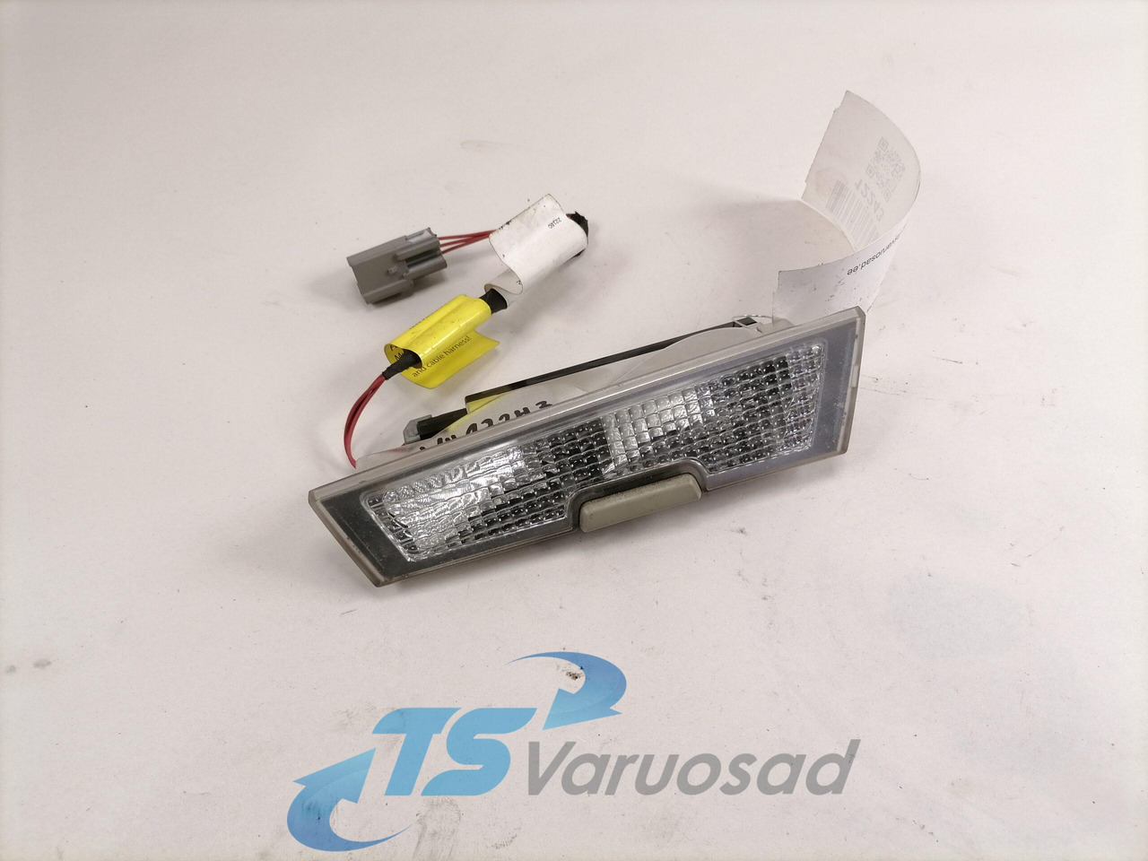 Volvo Salongi valgusti 84144238 - Pieza universal para Camión: foto 1 Volvo Salongi valgusti 84144238 - Pieza universal para Camión: foto 1