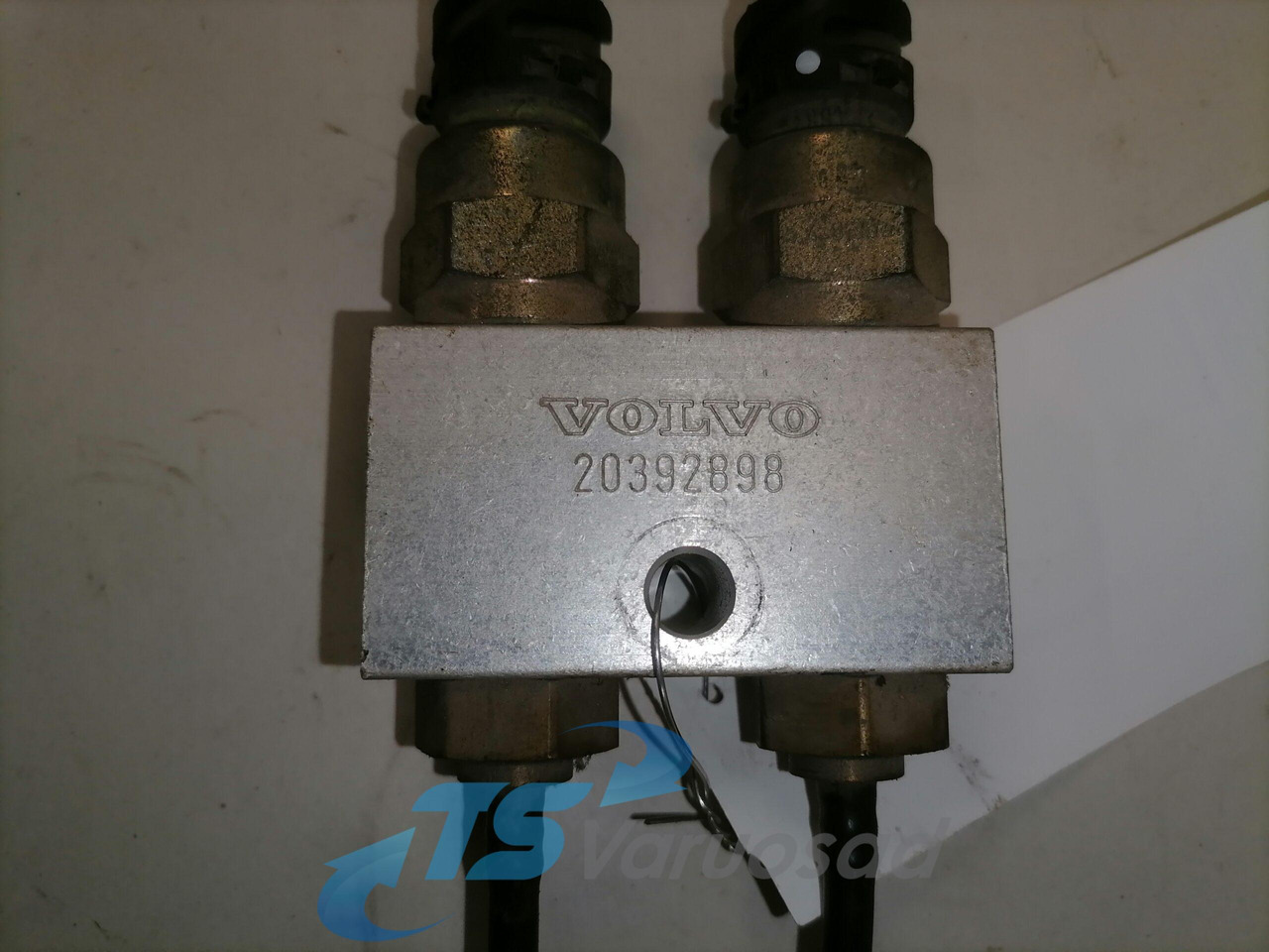 Volvo Sensor, air pressure 20424060 - Sensor para Camión: foto 2 Volvo Sensor, air pressure 20424060 - Sensor para Camión: foto 2