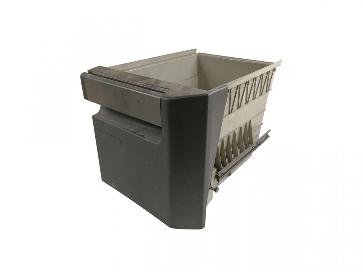 Volvo Voodialune panipaik 82174063 - Pieza universal para Camión: foto 1 Volvo Voodialune panipaik 82174063 - Pieza universal para Camión: foto 1