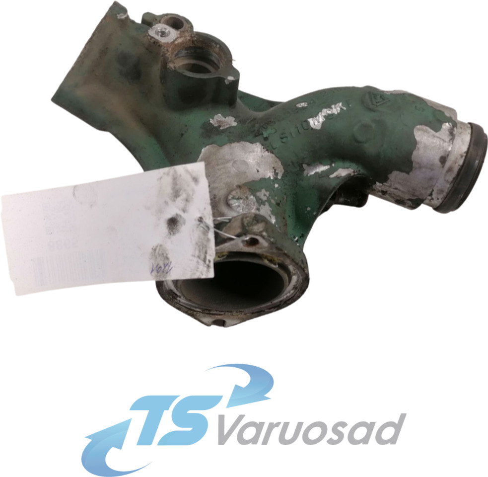 Volvo Water pump manifold / housing 20539684 - Bomba de refrigerante para Camión: foto 1 Volvo Water pump manifold / housing 20539684 - Bomba de refrigerante para Camión: foto 1