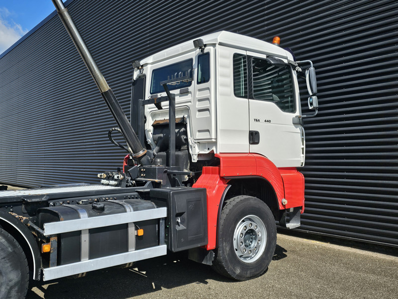 Cabeza tractora MAN TGA 26.440 / TIPPER - TRACTOR COMBI /6x4 / SPRING / BIG AXLE: foto 9 Cabeza tractora MAN TGA 26.440 / TIPPER - TRACTOR COMBI /6x4 / SPRING / BIG AXLE: foto 9