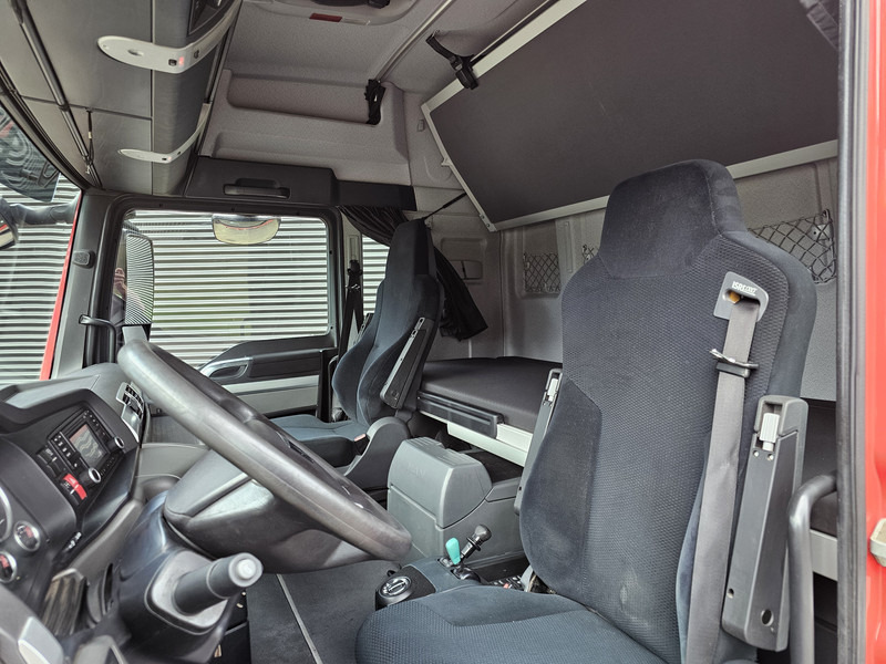 Cabeza tractora MAN TGX 37.480 8x2-6 / HMF 85 t/m CRANE / KRAN: foto 17 Cabeza tractora MAN TGX 37.480 8x2-6 / HMF 85 t/m CRANE / KRAN: foto 17