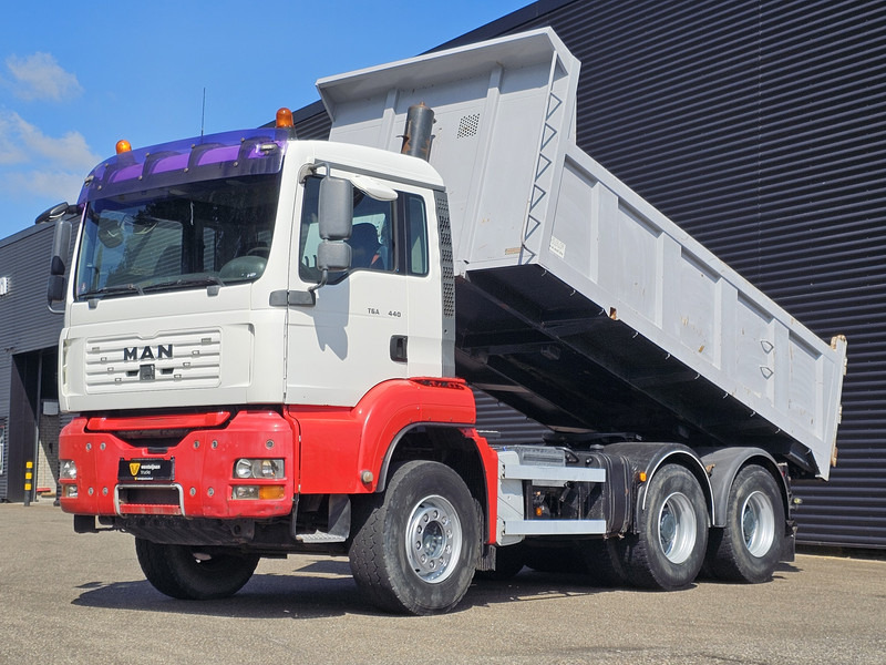MAN TGA 26.440 / TIPPER - TRACTOR COMBI /6x4 / SPRING / BIG AXLE - Camión volquete: foto 1 MAN TGA 26.440 / TIPPER - TRACTOR COMBI /6x4 / SPRING / BIG AXLE - Camión volquete: foto 1
