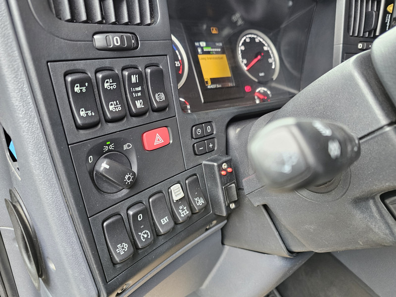 Camión grúa Scania P320 4x2 / PALFINGER PK14002 / CRANE/KRAN: foto 17 Camión grúa Scania P320 4x2 / PALFINGER PK14002 / CRANE/KRAN: foto 17