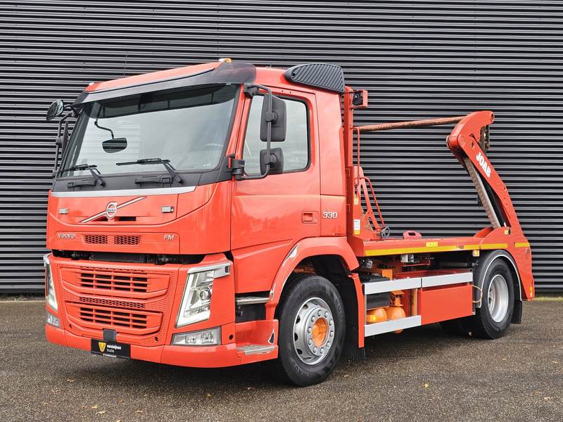 Volvo FM 330 / PORTAAL / ABSETZKIPPER - Camión portacontenedor de cadenas: foto 1 Volvo FM 330 / PORTAAL / ABSETZKIPPER - Camión portacontenedor de cadenas: foto 1
