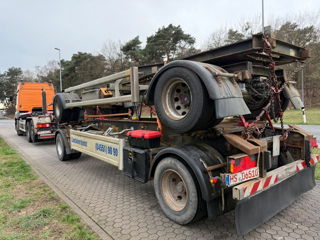 Hüffermann HSA 18.70 Schlittenabroller Containeranhänger 2x - Remolque multilift/ Portacontenedores de cadenas: foto 4 Hüffermann HSA 18.70 Schlittenabroller Containeranhänger 2x - Remolque multilift/ Portacontenedores de cadenas: foto 4