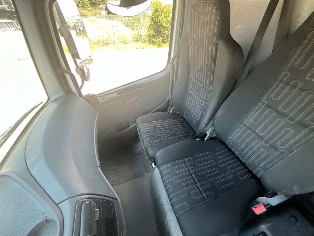 Mercedes-Benz 1221 4X2 offene Pritsche - Camión caja abierta: foto 5 Mercedes-Benz 1221 4X2 offene Pritsche - Camión caja abierta: foto 5
