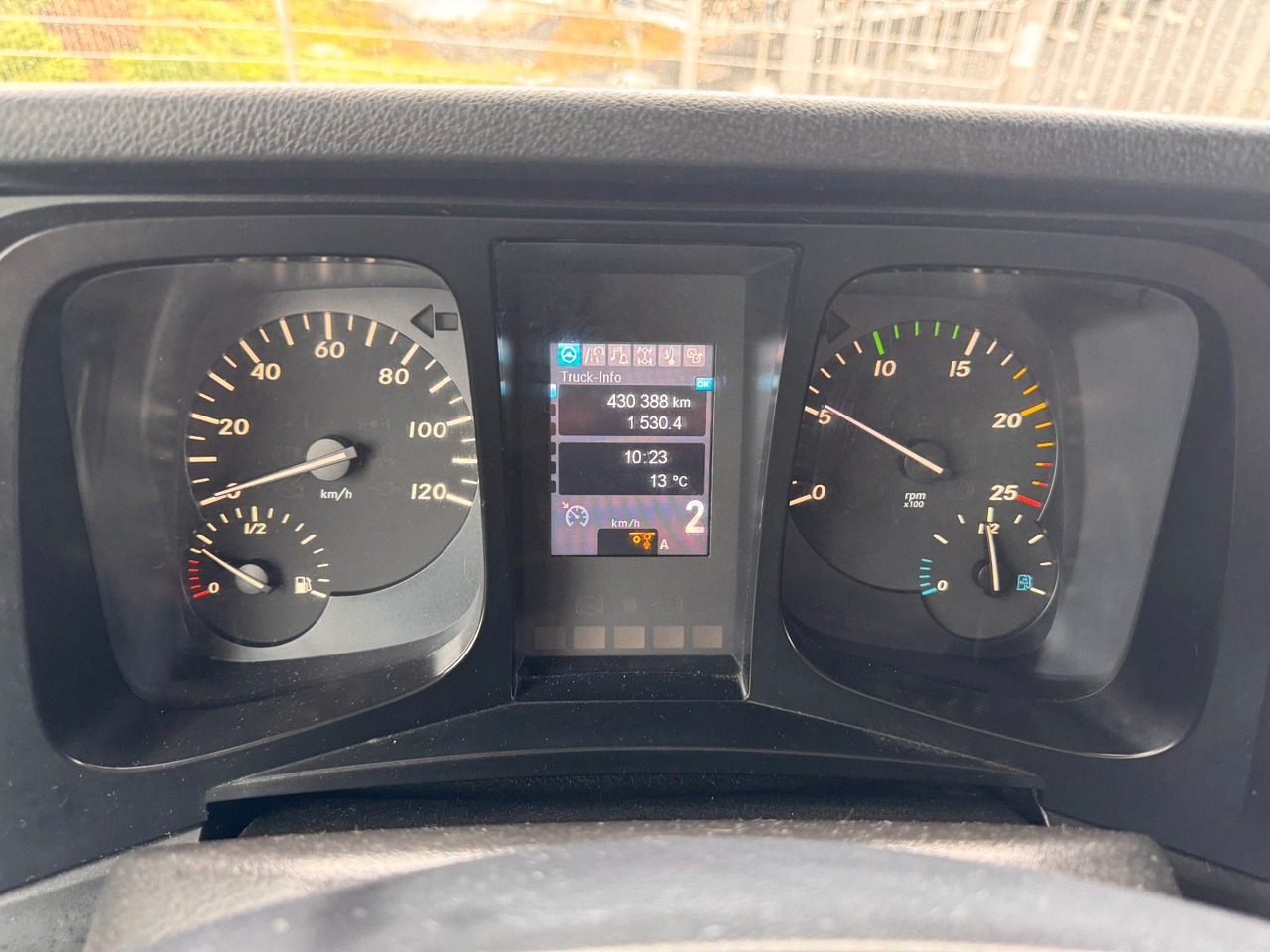 Camión cisterna Mercedes-Benz 2536 ADR Valid & kipphydraulik für Gastank: foto 8