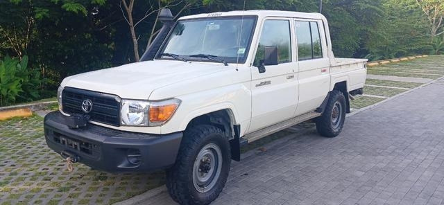 Toyota Land Cruiser HZJ79L - Pick-up: foto 1 Toyota Land Cruiser HZJ79L - Pick-up: foto 1