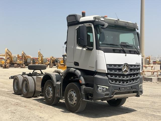 Mercedes-Benz Arocs 4240 - Camión chasis: foto 4 Mercedes-Benz Arocs 4240 - Camión chasis: foto 4