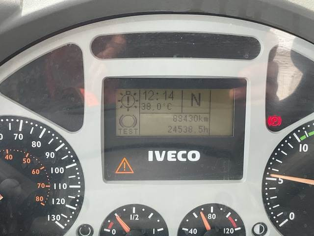Camión grúa Iveco Trakker 380: foto 9