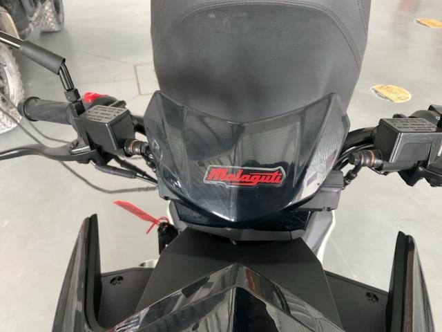 Motocicleta Malaguti Mission: foto 10 Motocicleta Malaguti Mission: foto 10