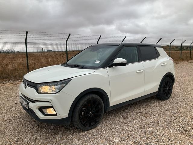 Ssangyong Tivoli - Coche: foto 1 Ssangyong Tivoli - Coche: foto 1