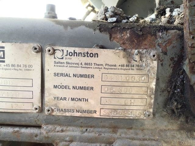 Mitsubishi Canter - Barredora vial: foto 5 Mitsubishi Canter - Barredora vial: foto 5