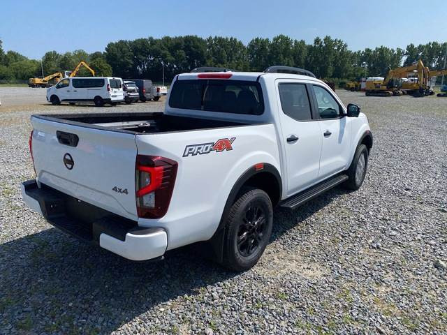 Nissan Navara - Furgoneta: foto 3 Nissan Navara - Furgoneta: foto 3