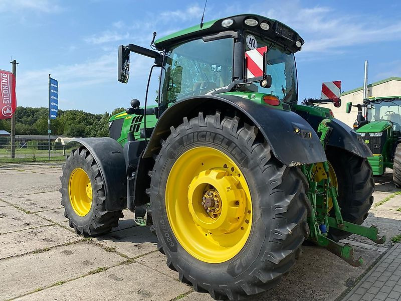 John Deere 6215R AutoPowr 50km/h - Tractor: foto 5 John Deere 6215R AutoPowr 50km/h - Tractor: foto 5