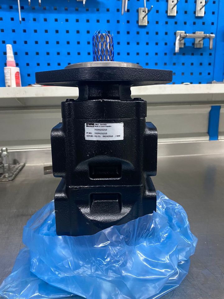 PARKER 7029121213 - Bomba hidráulica para Maquinaria de construcción: foto 3 PARKER 7029121213 - Bomba hidráulica para Maquinaria de construcción: foto 3
