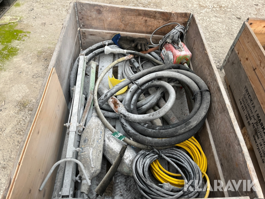 Stav vibrator Atlas Copco 3 styk - Equipo de construcción: foto 1 Stav vibrator Atlas Copco 3 styk - Equipo de construcción: foto 1