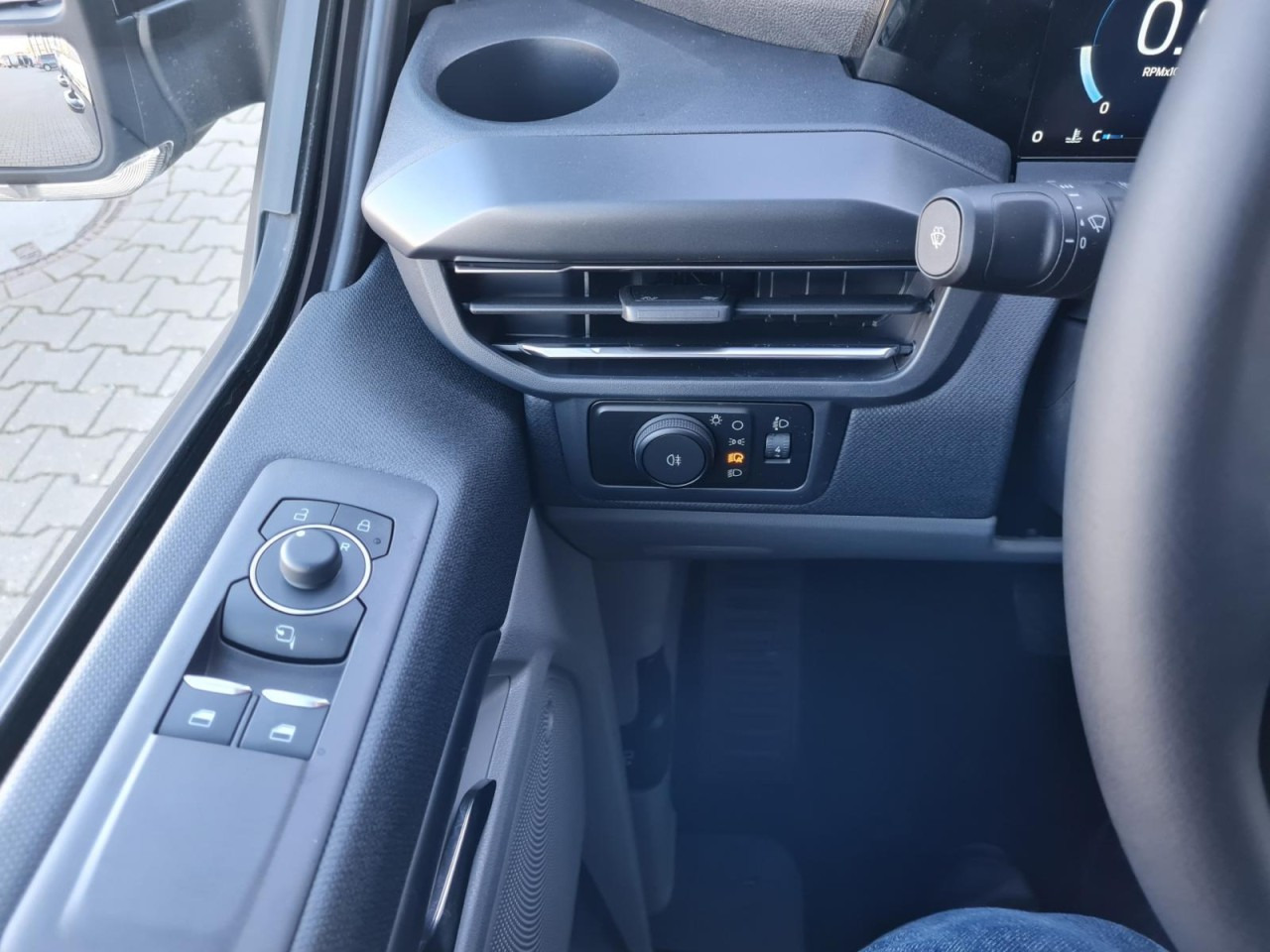 Furgoneta combi Ford Tourneo Custom 320 L1 AG Titanium X AHK LED NAVI 2X SCHIEBE: foto 18