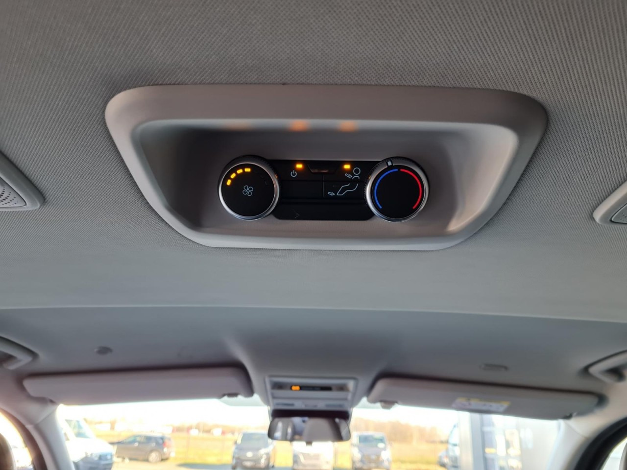 Furgoneta combi Ford Tourneo Custom 320 L1 AG Titanium X AHK LED NAVI 2X SCHIEBE: foto 14