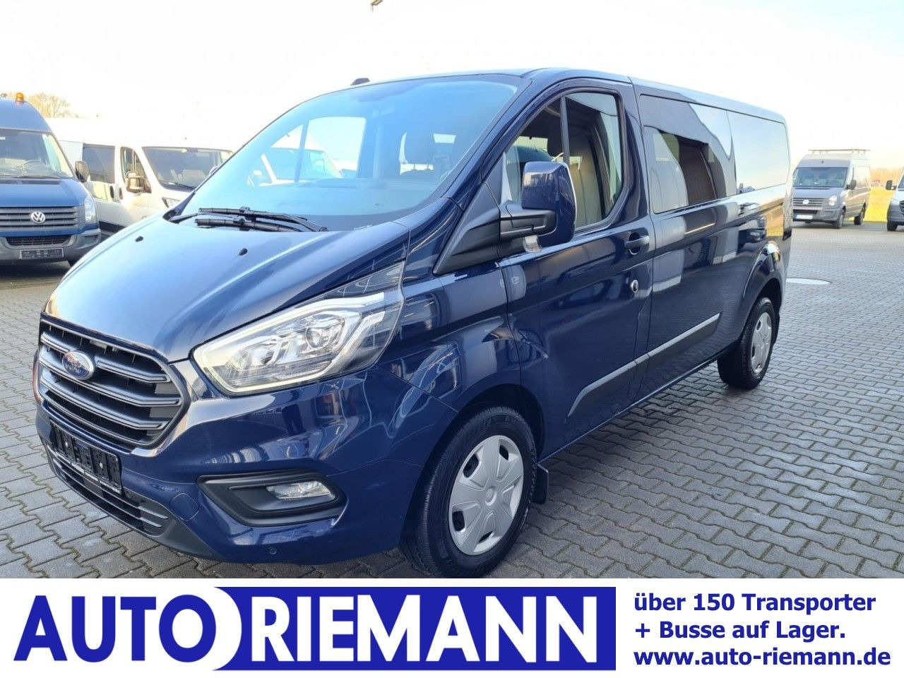 Ford Transit Custom Kombi 320 L2 Trend 9 Sitze KLIMA - Furgoneta de pasajeros: foto 1 Ford Transit Custom Kombi 320 L2 Trend 9 Sitze KLIMA - Furgoneta de pasajeros: foto 1