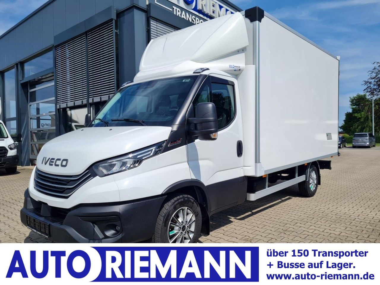 Iveco DAILY 35S18 Koffer Automatik ALU KAMERA NAVI TEMPOMAT - Furgoneta caja cerrada: foto 1 Iveco DAILY 35S18 Koffer Automatik ALU KAMERA NAVI TEMPOMAT - Furgoneta caja cerrada: foto 1