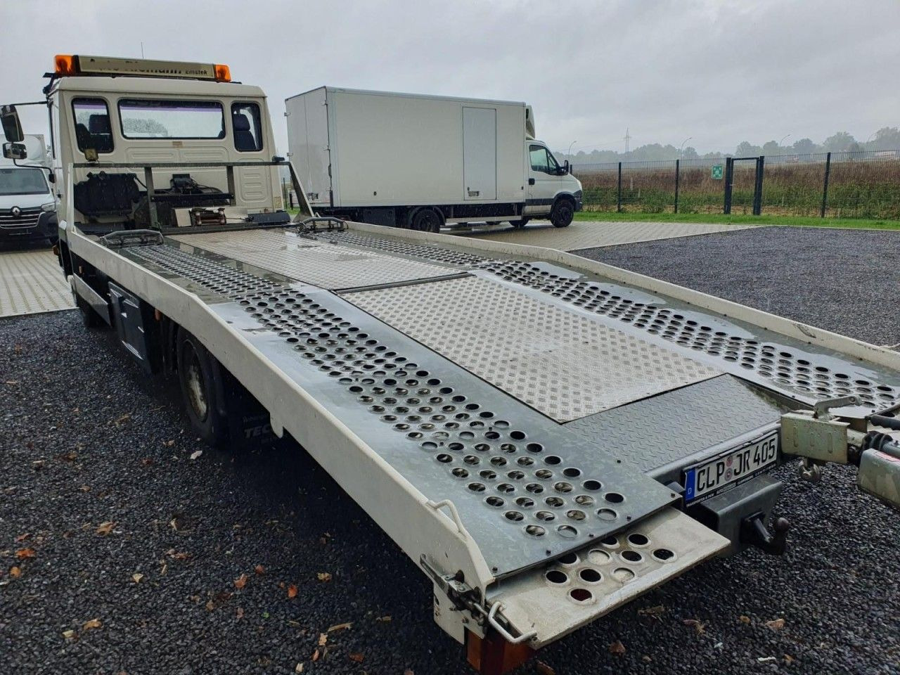 MAN LE 8.180 Autotransporter evtl. mit Anhänger - Camión portavehículos: foto 4 MAN LE 8.180 Autotransporter evtl. mit Anhänger - Camión portavehículos: foto 4