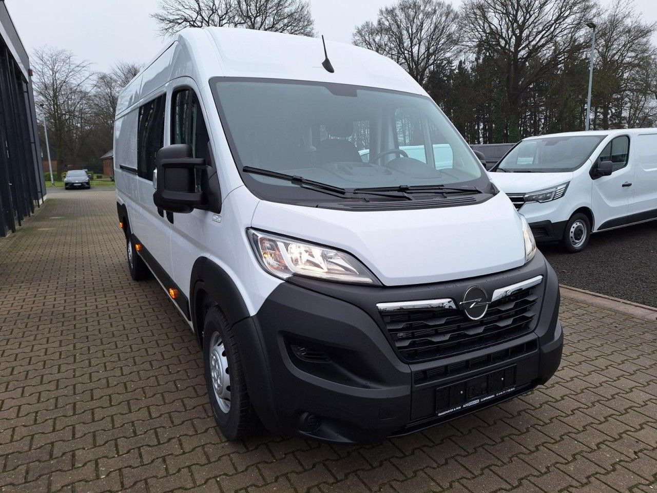 Opel Movano 35 Kasten L4 Doka 6-Sitze verstärkt PDC T - Furgón, Furgoneta combi: foto 2 Opel Movano 35 Kasten L4 Doka 6-Sitze verstärkt PDC T - Furgón, Furgoneta combi: foto 2