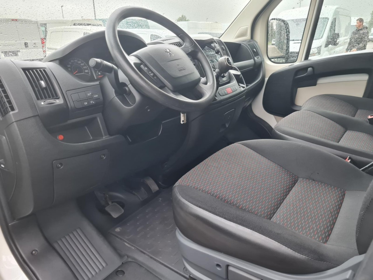 Furgoneta pequeña, Furgoneta combi Peugeot Boxer Kasten L3H2 Doka 6-Sitze AHK PDC KLIMA: foto 8