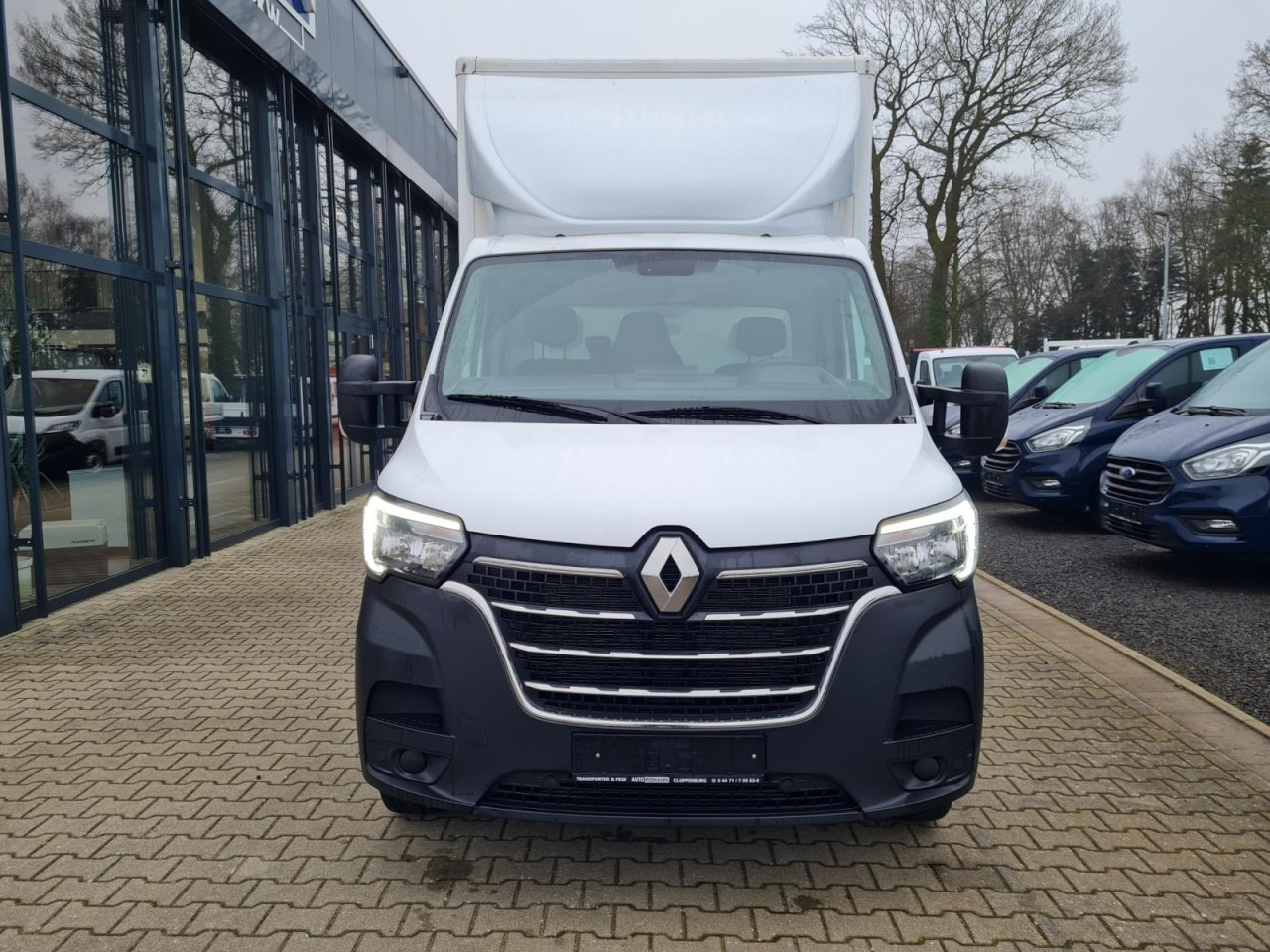 Renault Master 3.5t Möbel Koffer mit 10 Pal. Plätze TEMPOMAT - Furgoneta caja cerrada: foto 2 Renault Master 3.5t Möbel Koffer mit 10 Pal. Plätze TEMPOMAT - Furgoneta caja cerrada: foto 2