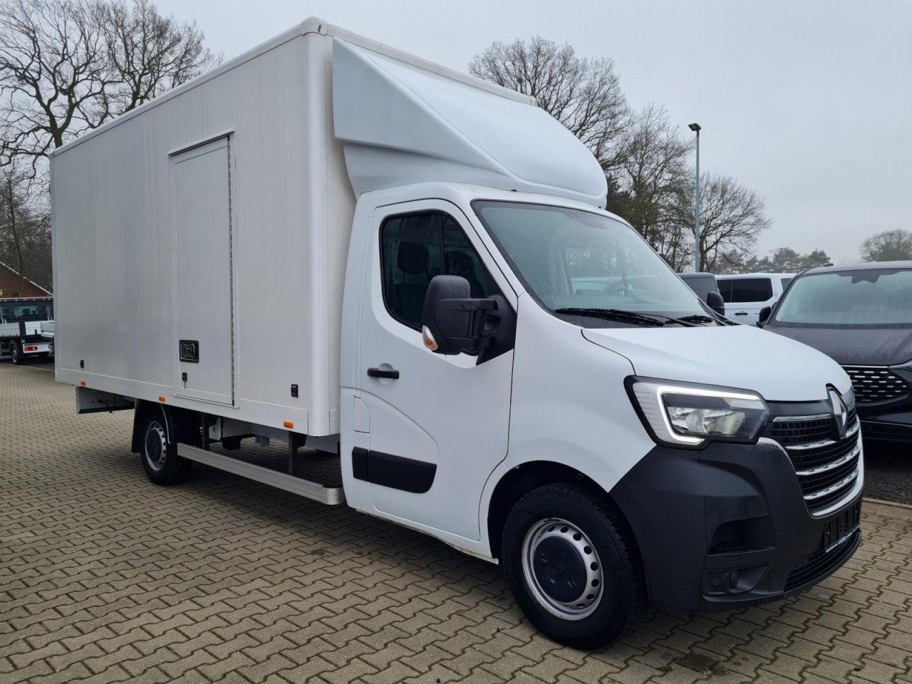 Renault Master 3.5t Möbel Koffer mit 10 Pal. Plätze TEMPOMAT - Furgoneta caja cerrada: foto 3 Renault Master 3.5t Möbel Koffer mit 10 Pal. Plätze TEMPOMAT - Furgoneta caja cerrada: foto 3
