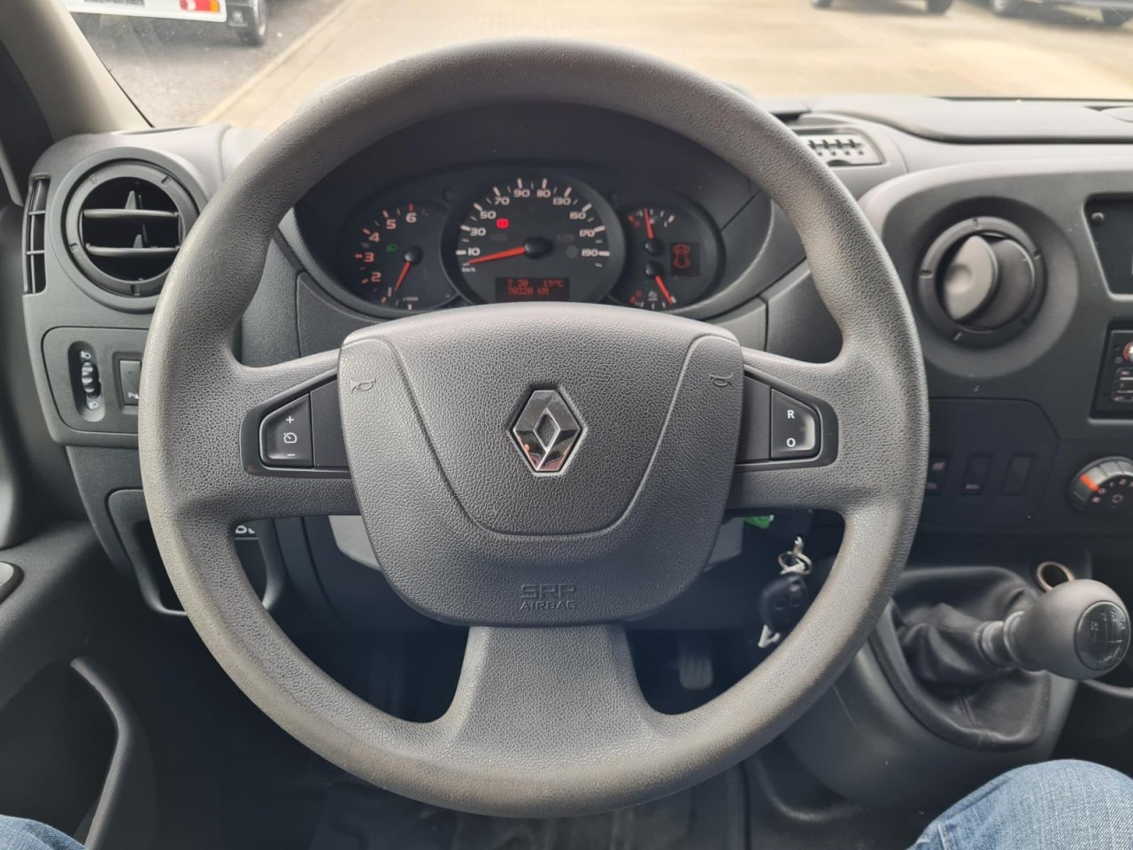 Furgón, Furgoneta combi Renault Master 35 Kasten LR Doka 6-Sitze 4x4 Allrad AHK KLIMA PDC: foto 9 Furgón, Furgoneta combi Renault Master 35 Kasten LR Doka 6-Sitze 4x4 Allrad AHK KLIMA PDC: foto 9